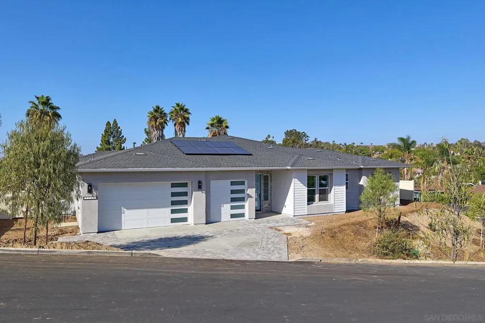 1748 Ishihara Rd Vista, CA 92084