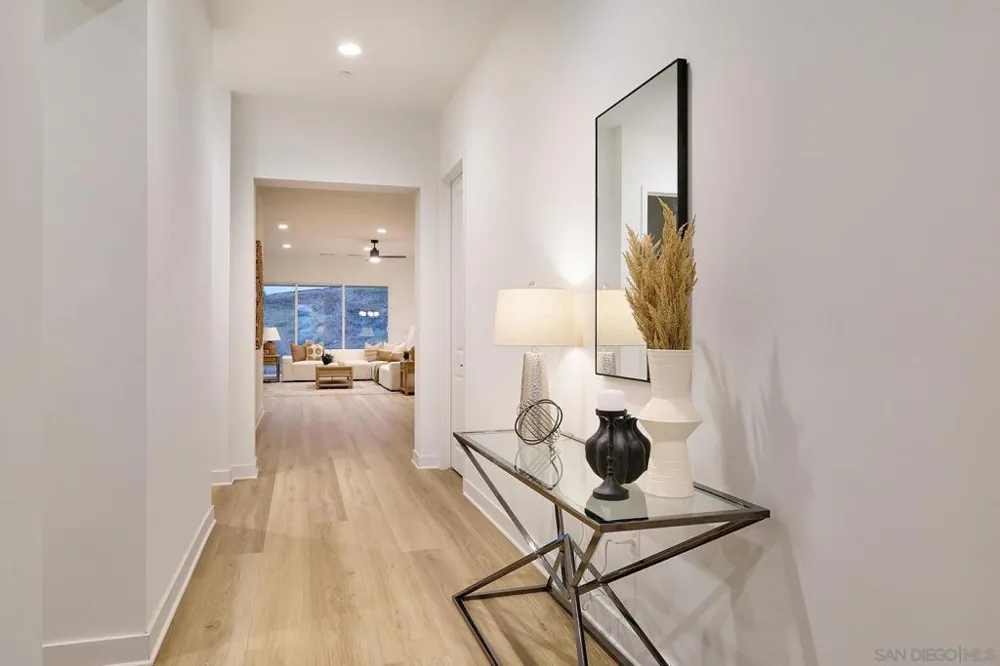 1748 Ishihara Rd Vista, CA 92084