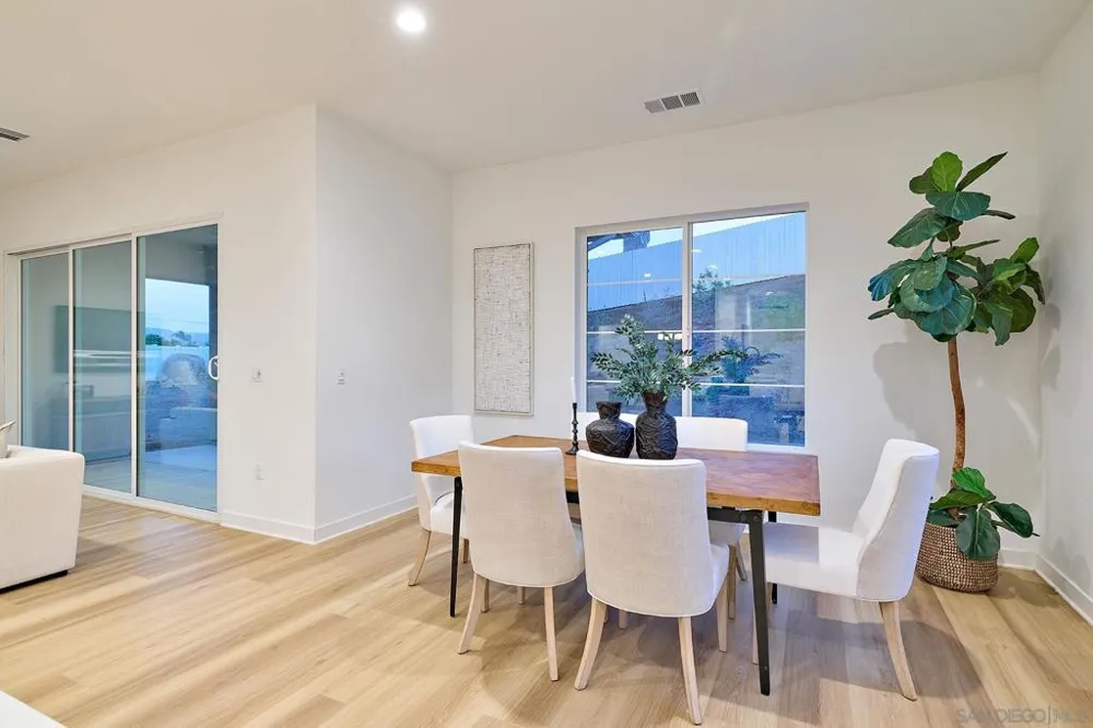 1748 Ishihara Rd Vista, CA 92084