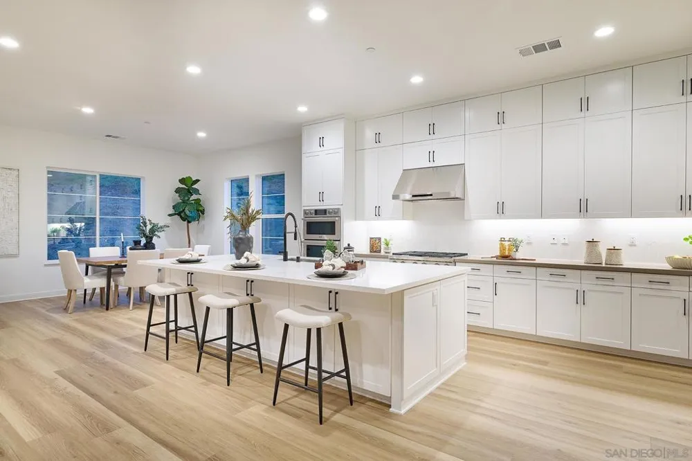 1748 Ishihara Rd Vista, CA 92084