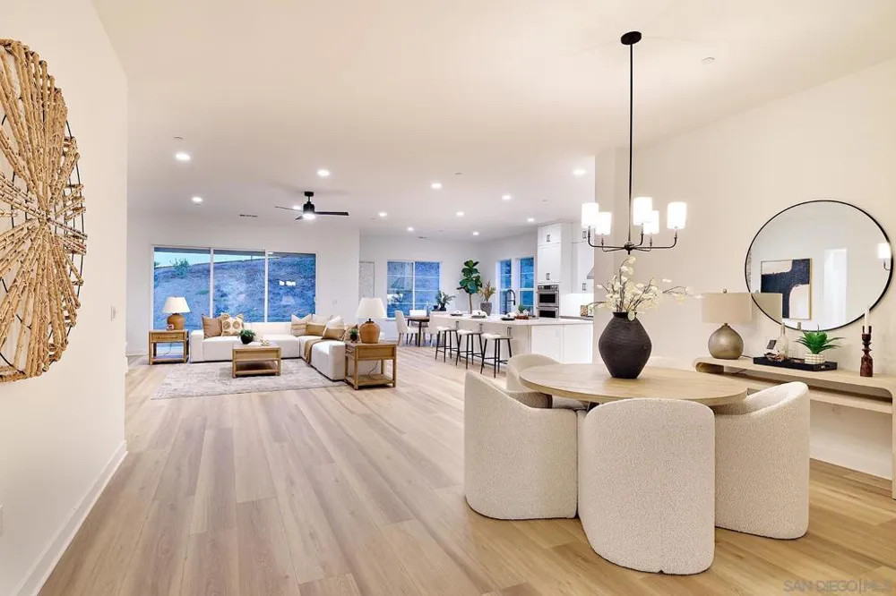 1748 Ishihara Rd Vista, CA 92084