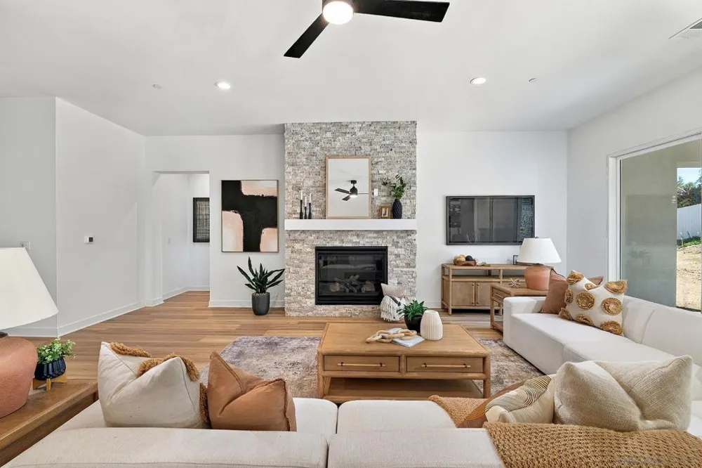 1748 Ishihara Rd Vista, CA 92084