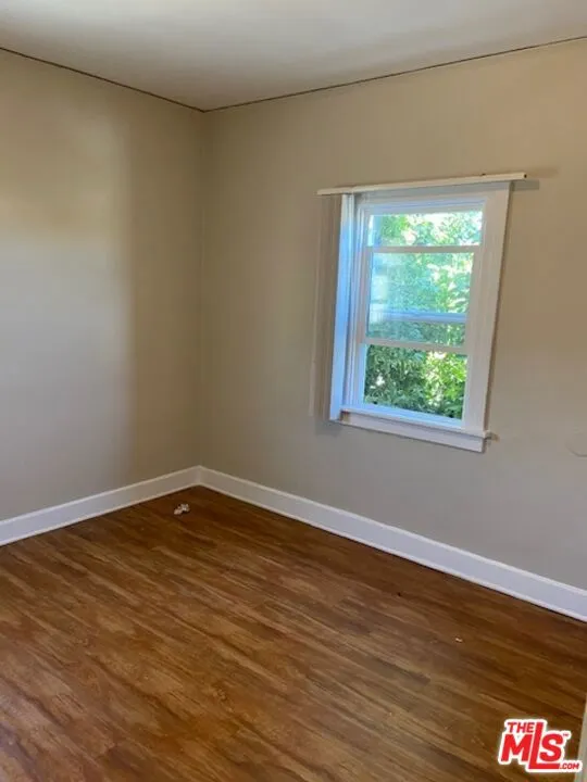 4537 W 11Th Place Los Angeles, CA 90019