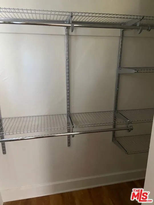 4537 W 11Th Place Los Angeles, CA 90019