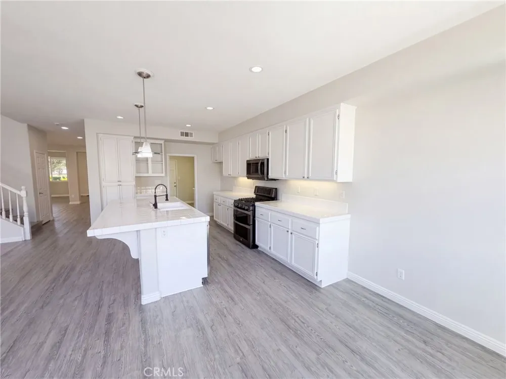 1265 Lavender Hemet, CA 92545