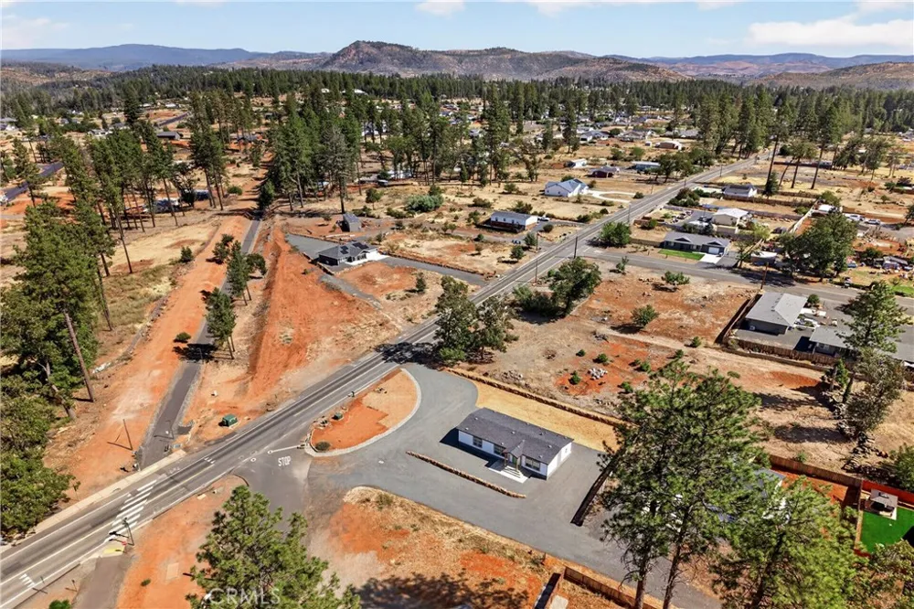 1166 Wagstaff Paradise, CA 95969