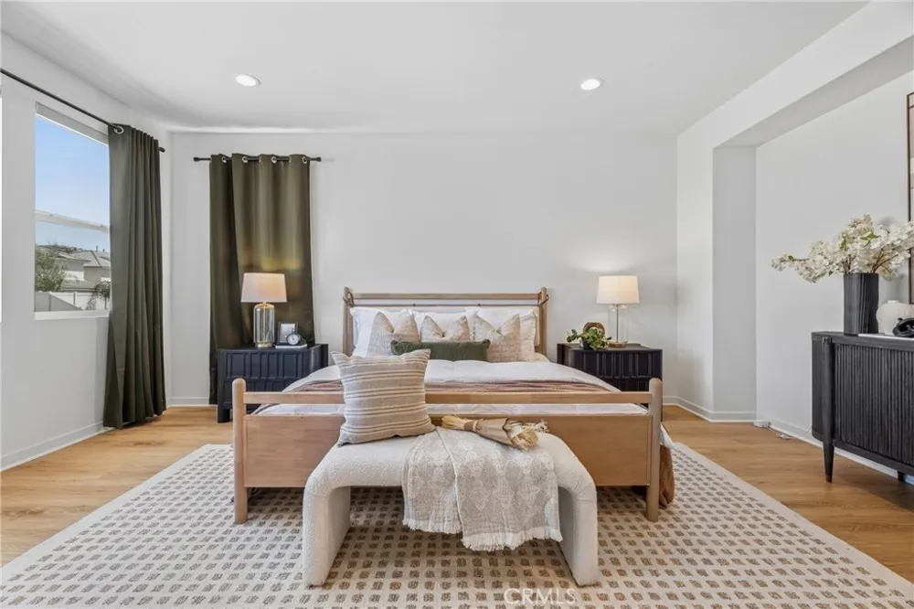 28526 Sparrow Saugus, CA 91350