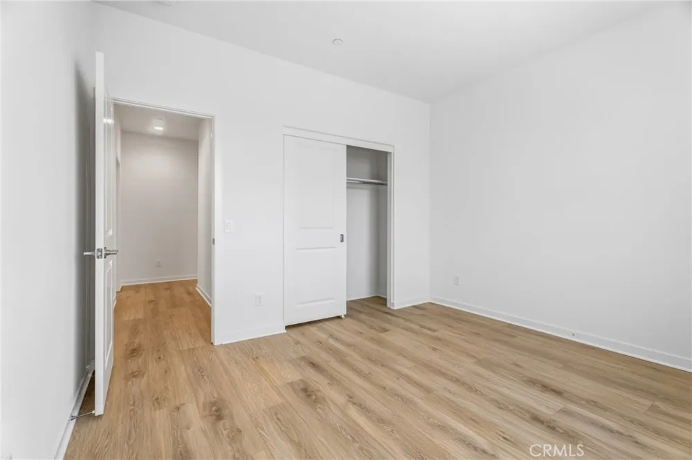28526 Sparrow Saugus, CA 91350