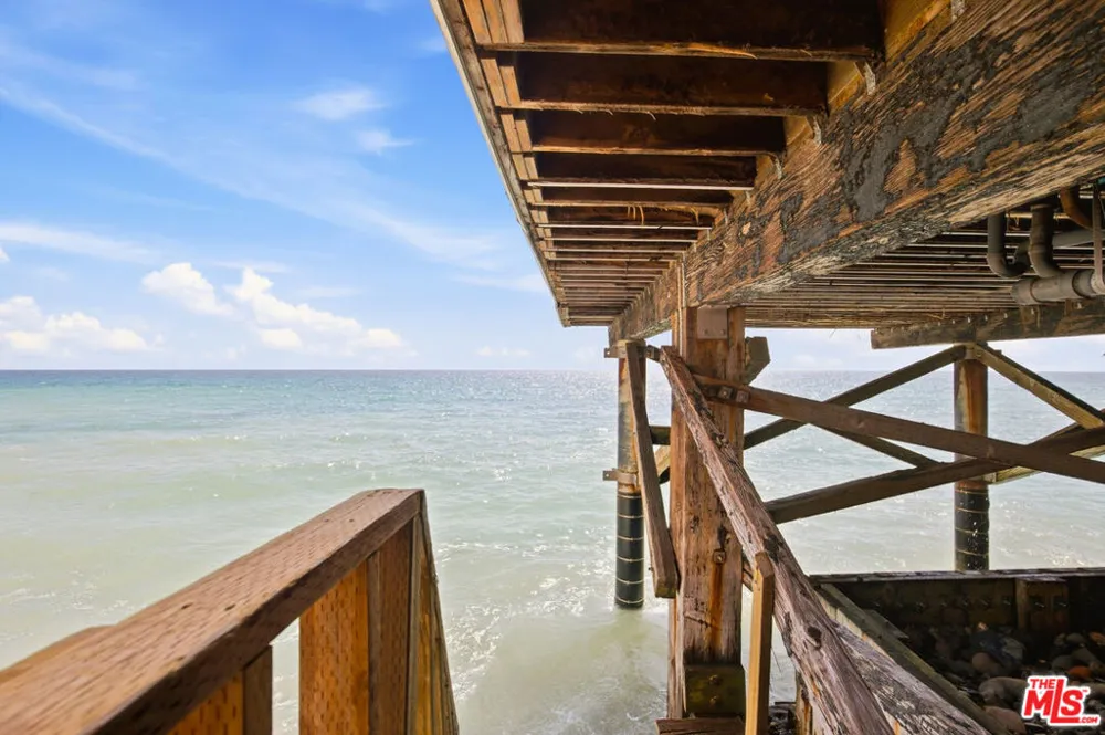 20638 Pacific Coast Highway #12 Malibu, CA 90265
