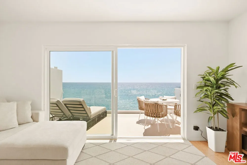 20638 Pacific Coast Highway #12 Malibu, CA 90265