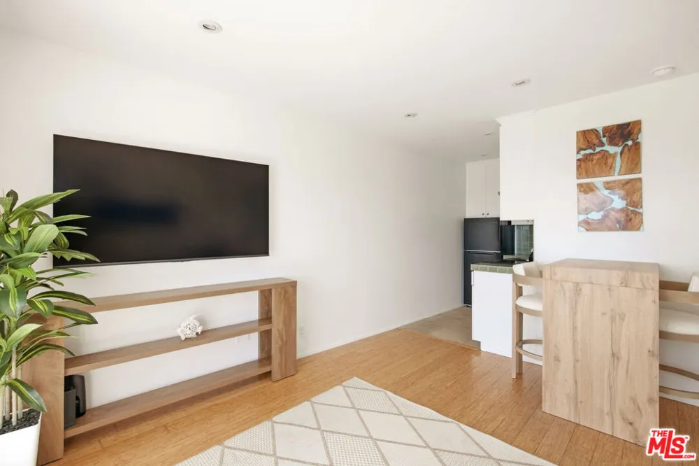 20638 Pacific Coast Highway #12 Malibu, CA 90265
