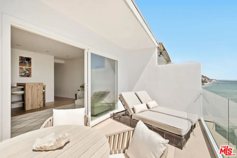 20638 Pacific Coast Highway #12 Malibu, CA 90265