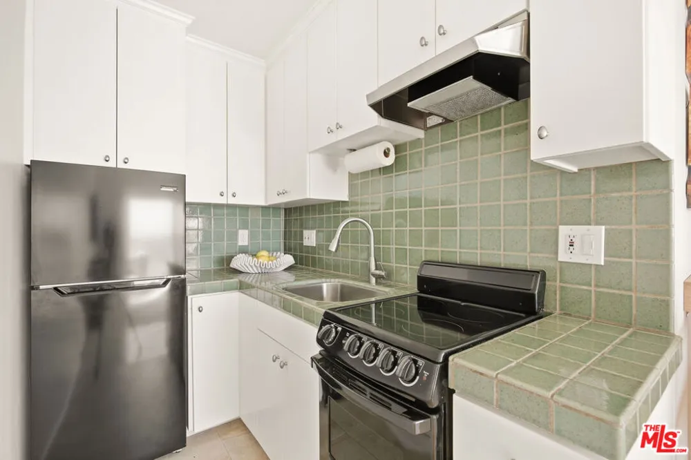 20638 Pacific Coast Highway #12 Malibu, CA 90265