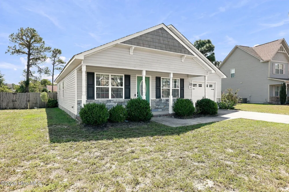 164 Rosemary Avenue Hubert, NC 28539