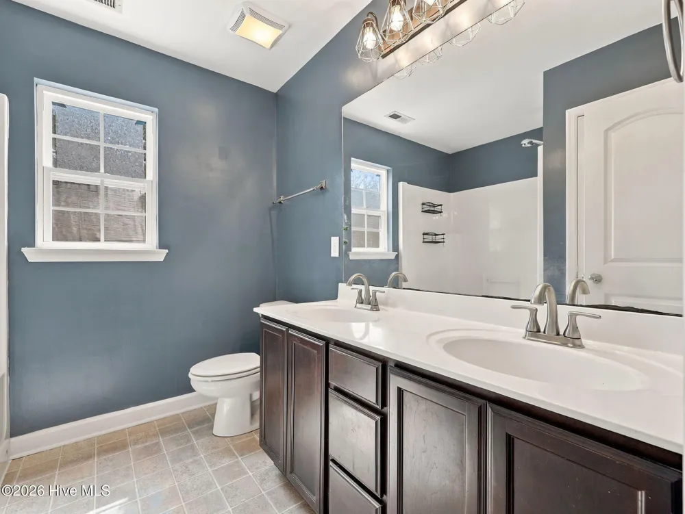 164 Rosemary Avenue Hubert, NC 28539