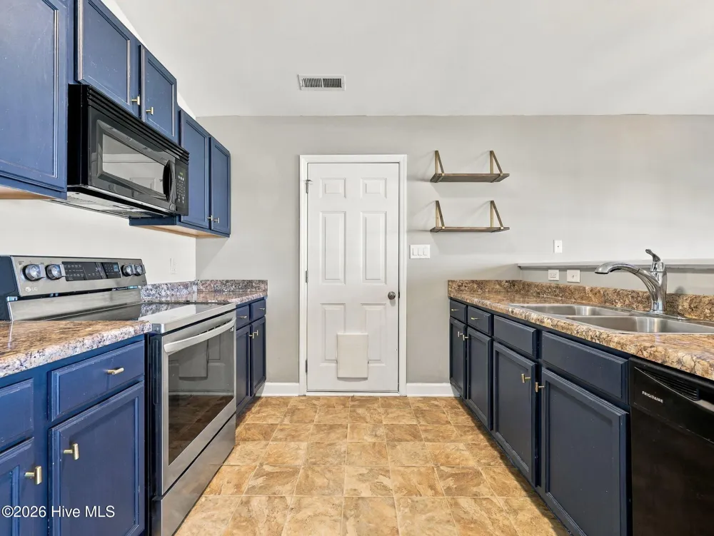 164 Rosemary Avenue Hubert, NC 28539