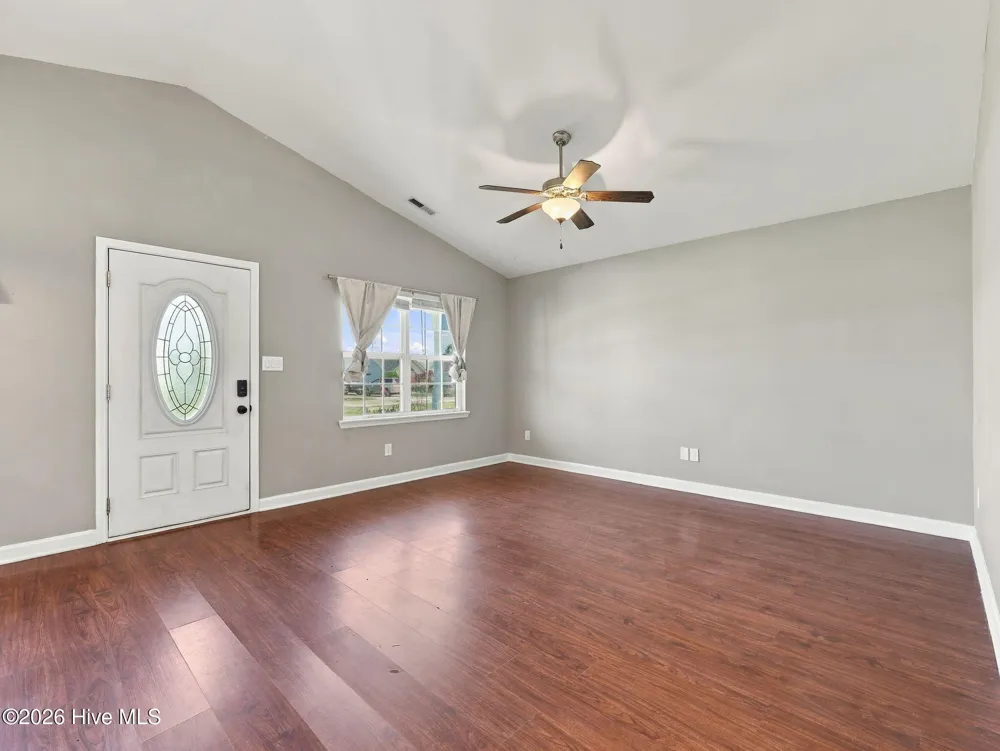 164 Rosemary Avenue Hubert, NC 28539