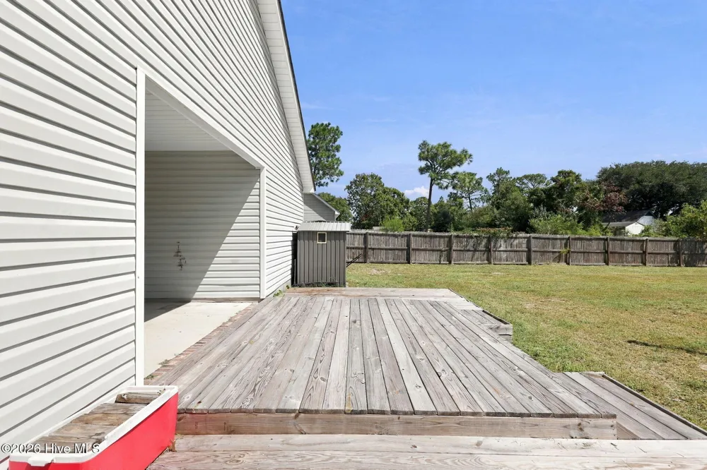 164 Rosemary Avenue Hubert, NC 28539