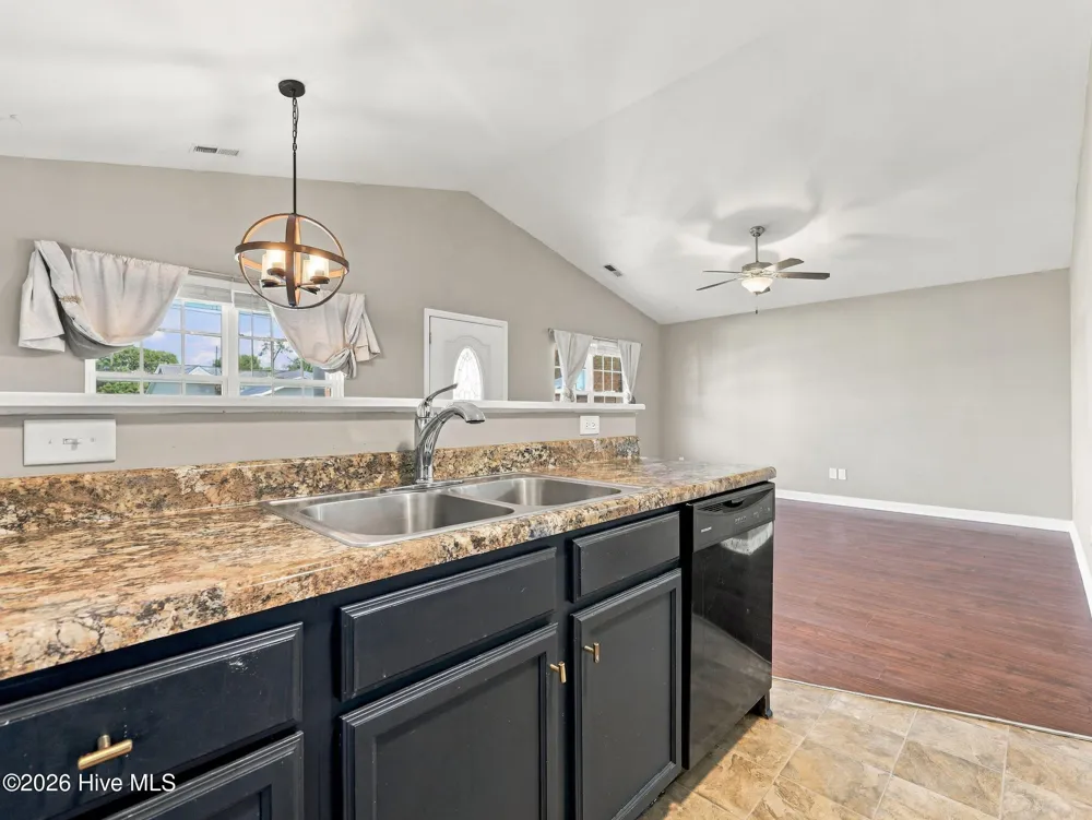 164 Rosemary Avenue Hubert, NC 28539