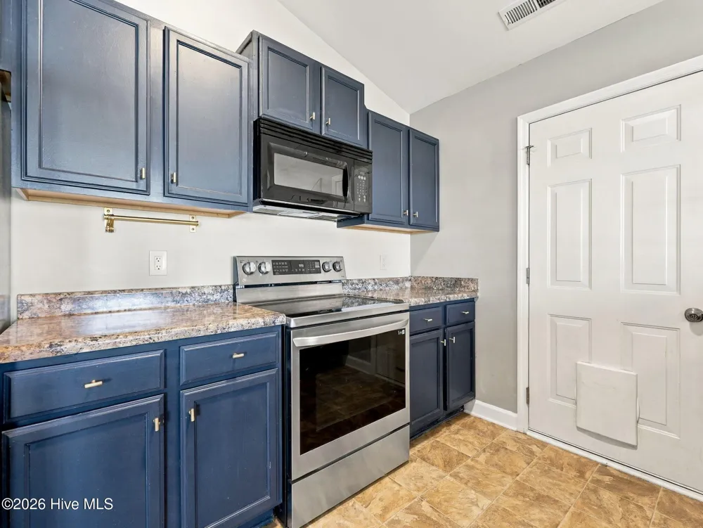 164 Rosemary Avenue Hubert, NC 28539