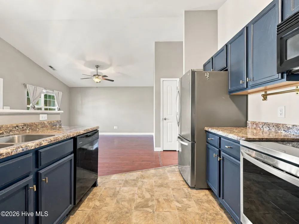 164 Rosemary Avenue Hubert, NC 28539