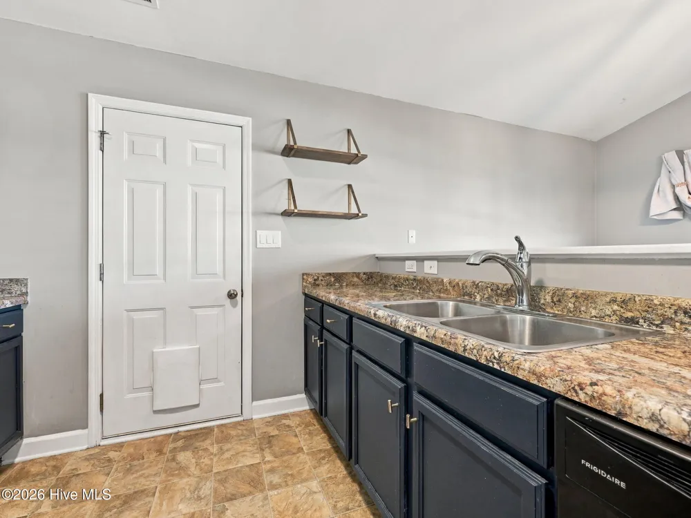 164 Rosemary Avenue Hubert, NC 28539
