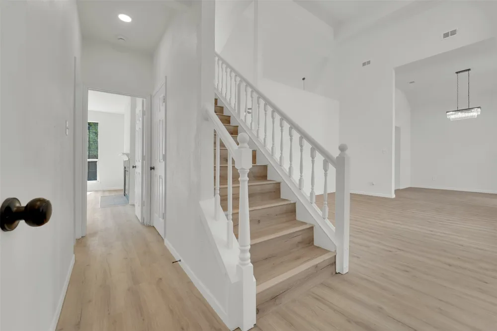 8316 Autumncrest Court Dallas, TX 75249