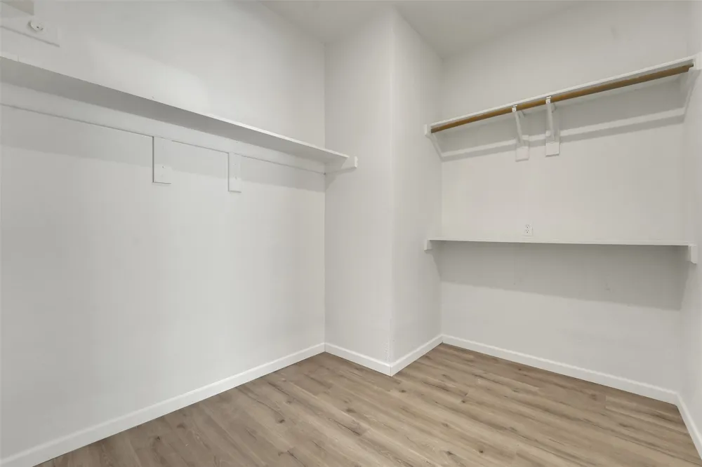 8316 Autumncrest Court Dallas, TX 75249