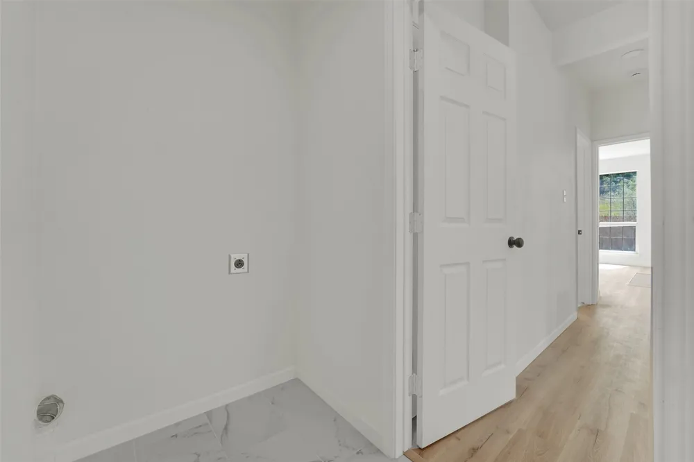 8316 Autumncrest Court Dallas, TX 75249