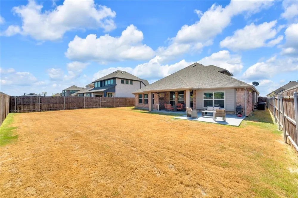 312 Brooklyn Lane Ponder, TX 76259
