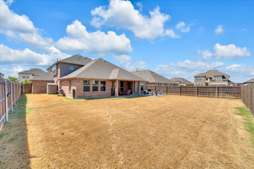 312 Brooklyn Lane Ponder, TX 76259