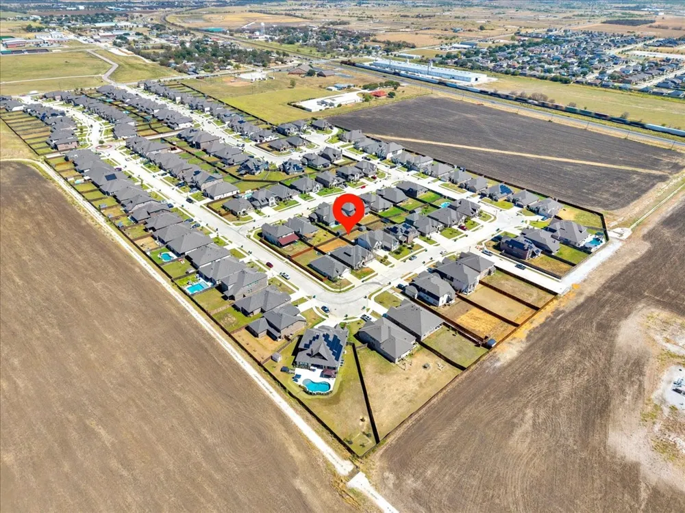 312 Brooklyn Lane Ponder, TX 76259