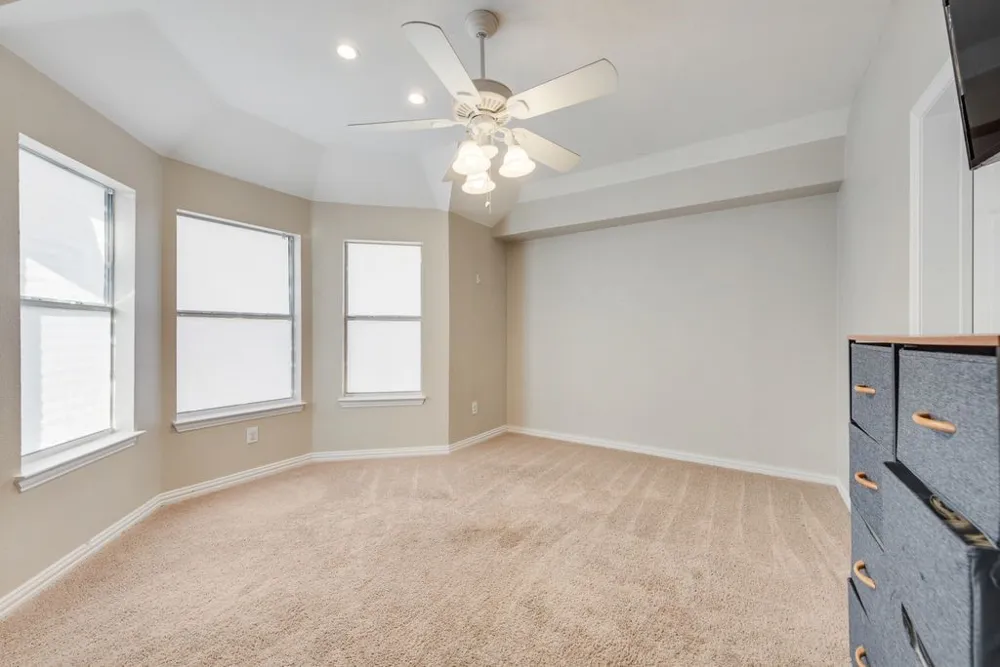 2300 Springmere Drive Arlington, TX 76012