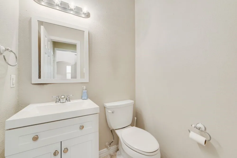 2300 Springmere Drive Arlington, TX 76012
