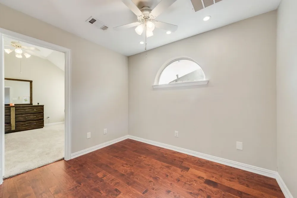 2300 Springmere Drive Arlington, TX 76012