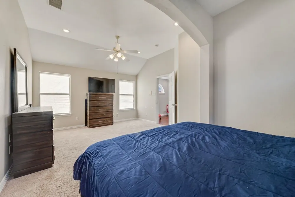 2300 Springmere Drive Arlington, TX 76012