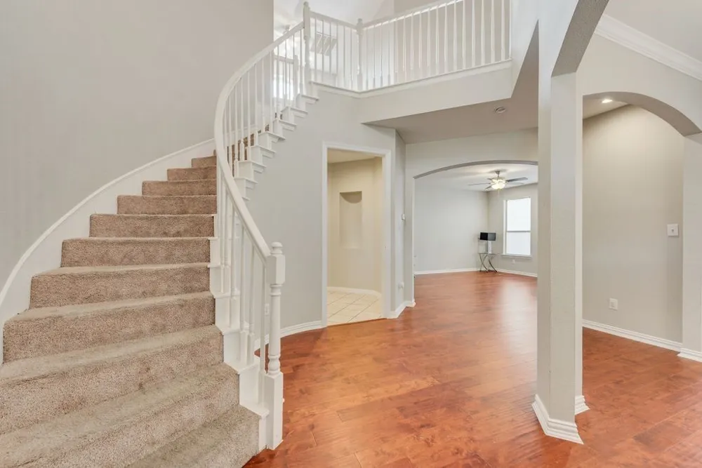 2300 Springmere Drive Arlington, TX 76012