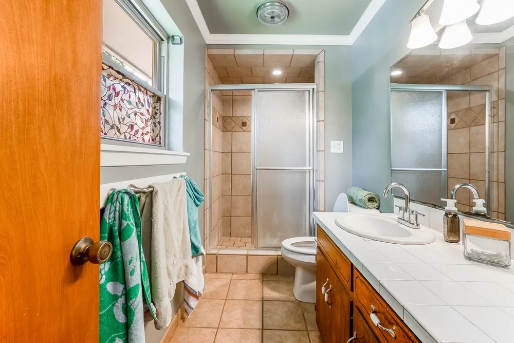2702 Shoreline Drive Sherman, TX 75092