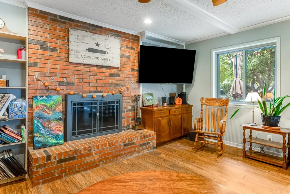 2702 Shoreline Drive Sherman, TX 75092