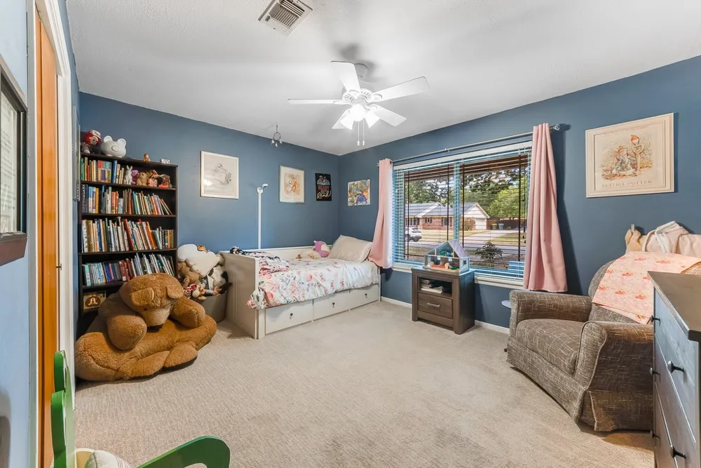 2702 Shoreline Drive Sherman, TX 75092