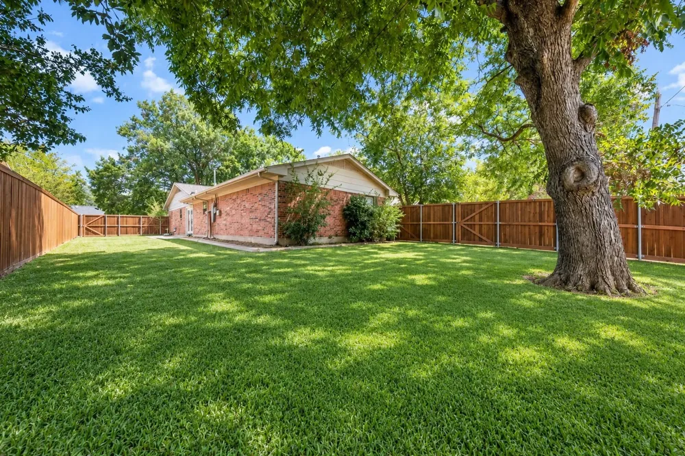 2702 Shoreline Drive Sherman, TX 75092