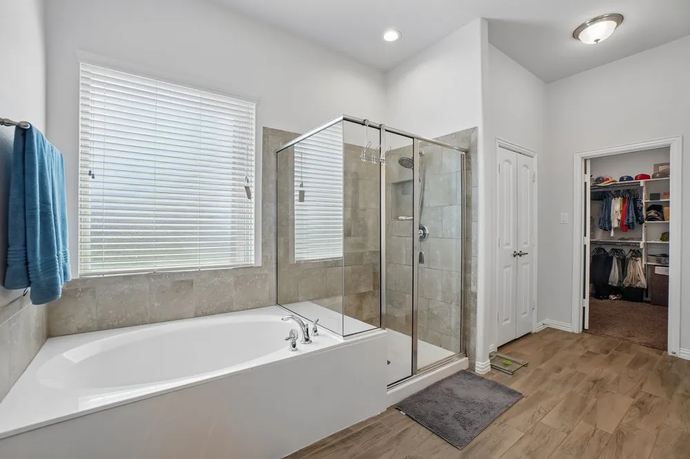 706 Dover Drive Midlothian, TX 76065