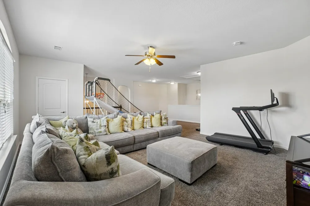 706 Dover Drive Midlothian, TX 76065