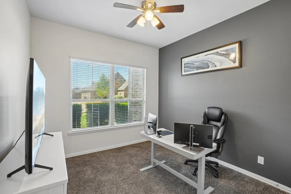 706 Dover Drive Midlothian, TX 76065