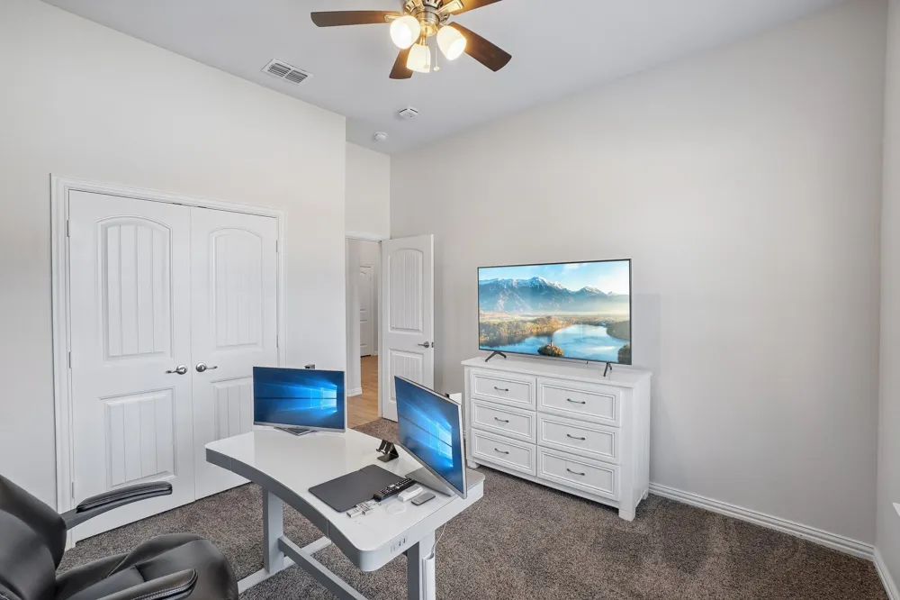 706 Dover Drive Midlothian, TX 76065