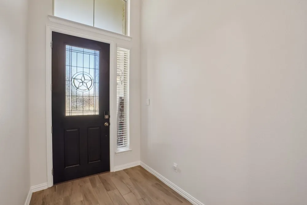 706 Dover Drive Midlothian, TX 76065