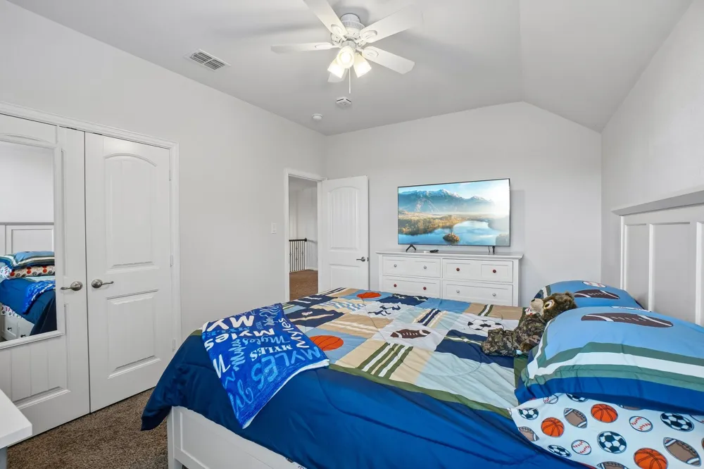 706 Dover Drive Midlothian, TX 76065
