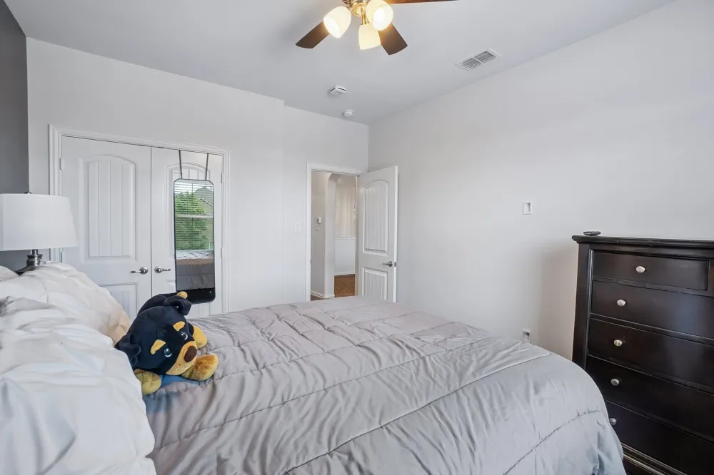 706 Dover Drive Midlothian, TX 76065