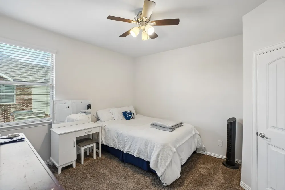 706 Dover Drive Midlothian, TX 76065