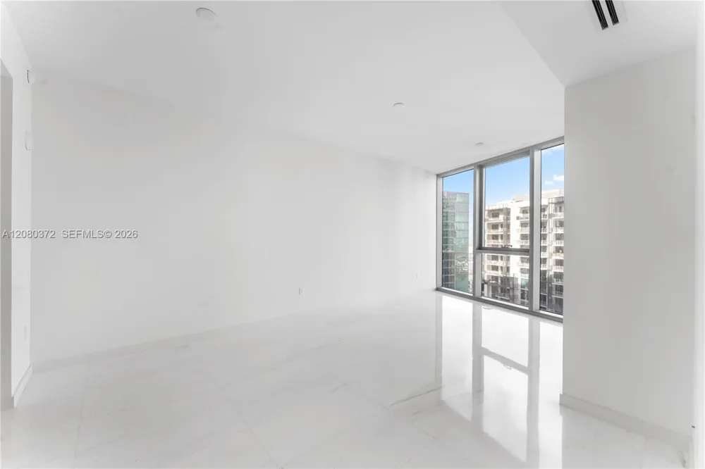 300 Biscayne Blvd Way #4102 Miami, FL 33131